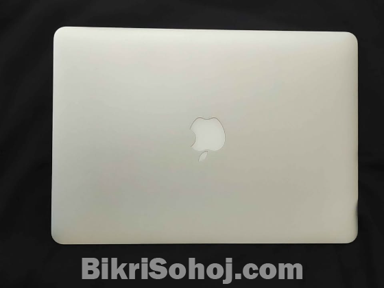 URGENT SALE - Apple Macbook Air 2017
